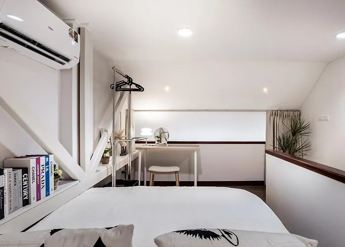 Chinatown Thai Style 2br Townhouse,near Mrt&pier