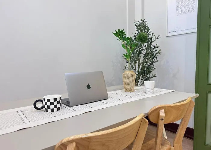 Chinatown Thai Style 2br Townhouse,near Mrt&pier Villa Bangkok