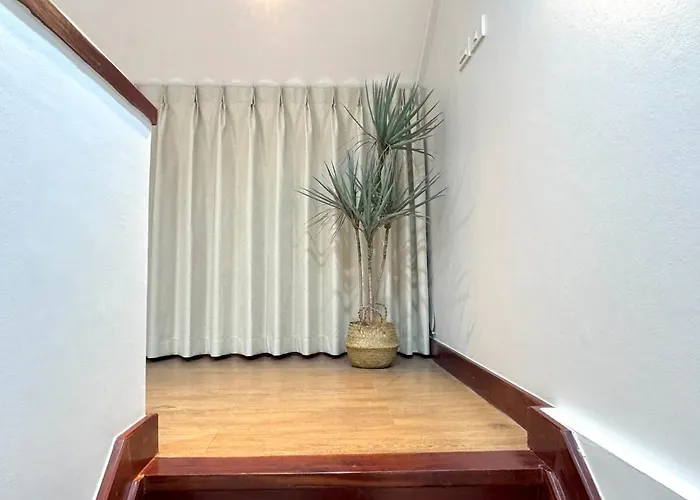 Chinatown Thai Style 2br Townhouse,near Mrt&pier Villa Bangkok