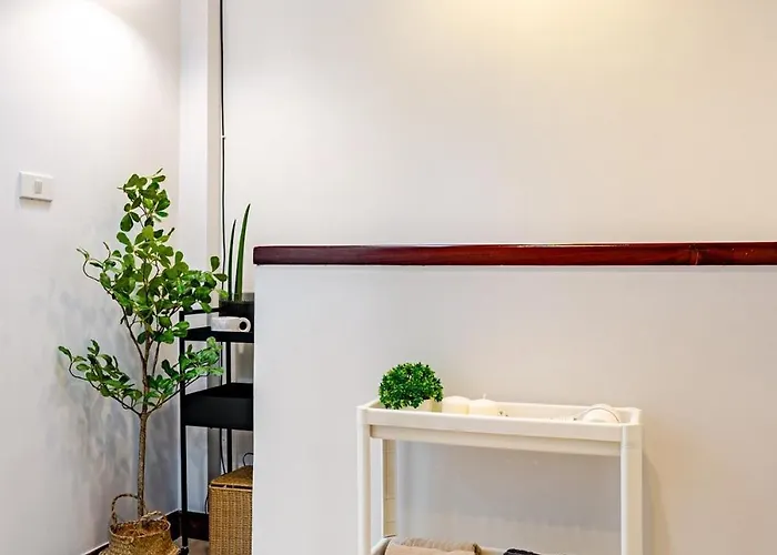 Chinatown Thai Style 2br Townhouse,near Mrt&pier Villa