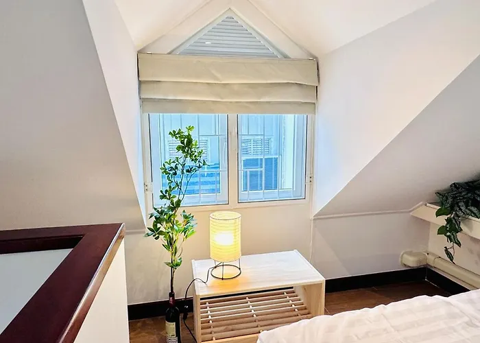 Chinatown Thai Style 2br Townhouse,near Mrt&pier Bangkok
